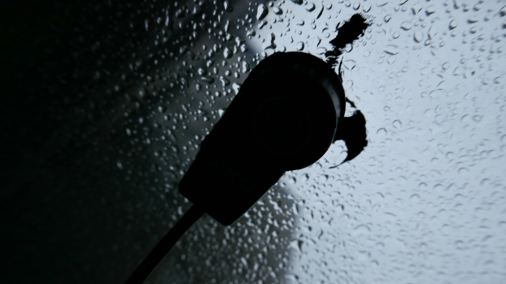 2022-02-08 Das Kleine Regen Rhythmus Orchester (Fensterglas einfach, im Bilderrahmen, II) (Audio, Video)