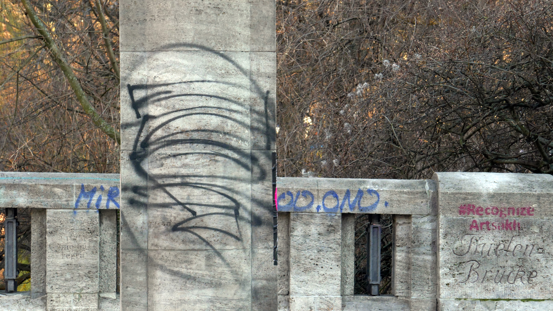 2022-02-21 Ensemble I (2 x Aluminium & Plaste) (Audio, Video)