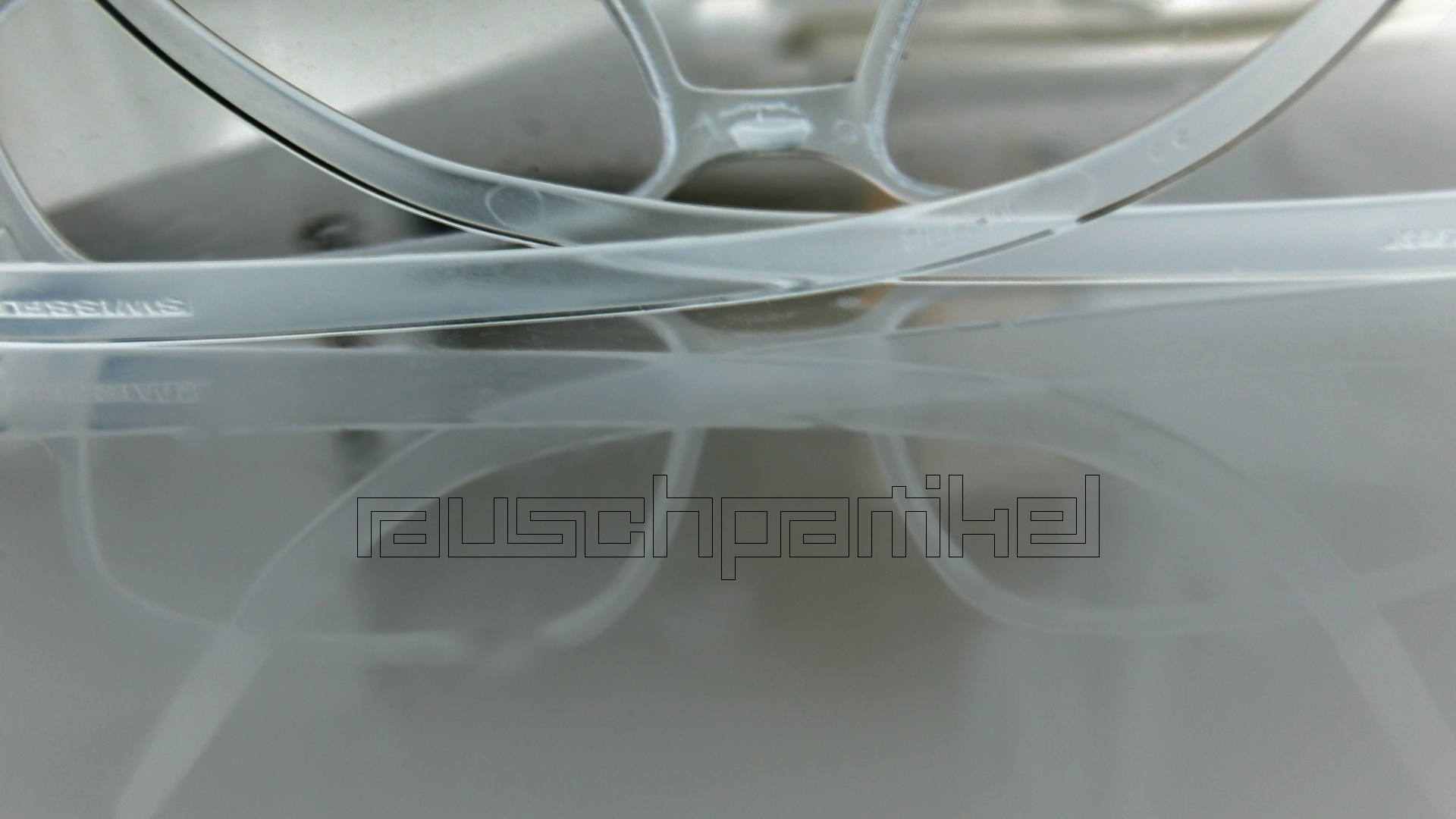 2021-04-19 Ame Zek - rauschpartikel (Vocoder Remixe) (Mixe, Typo Grafik)