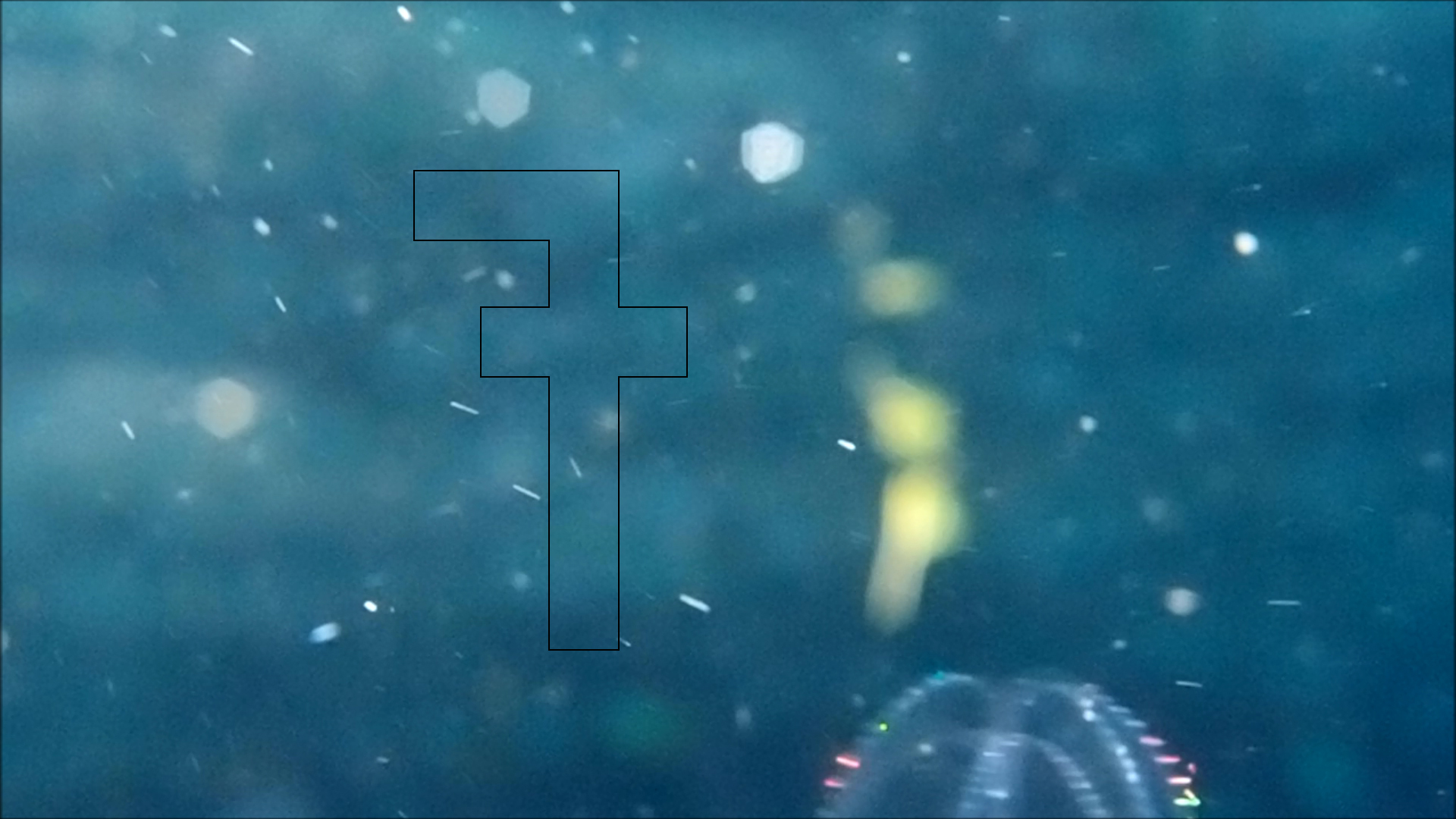 2022-04-14 Am Strand und im Wasser (Quallenvideo, Stills & Numbers) (Typo Grafik, Video)