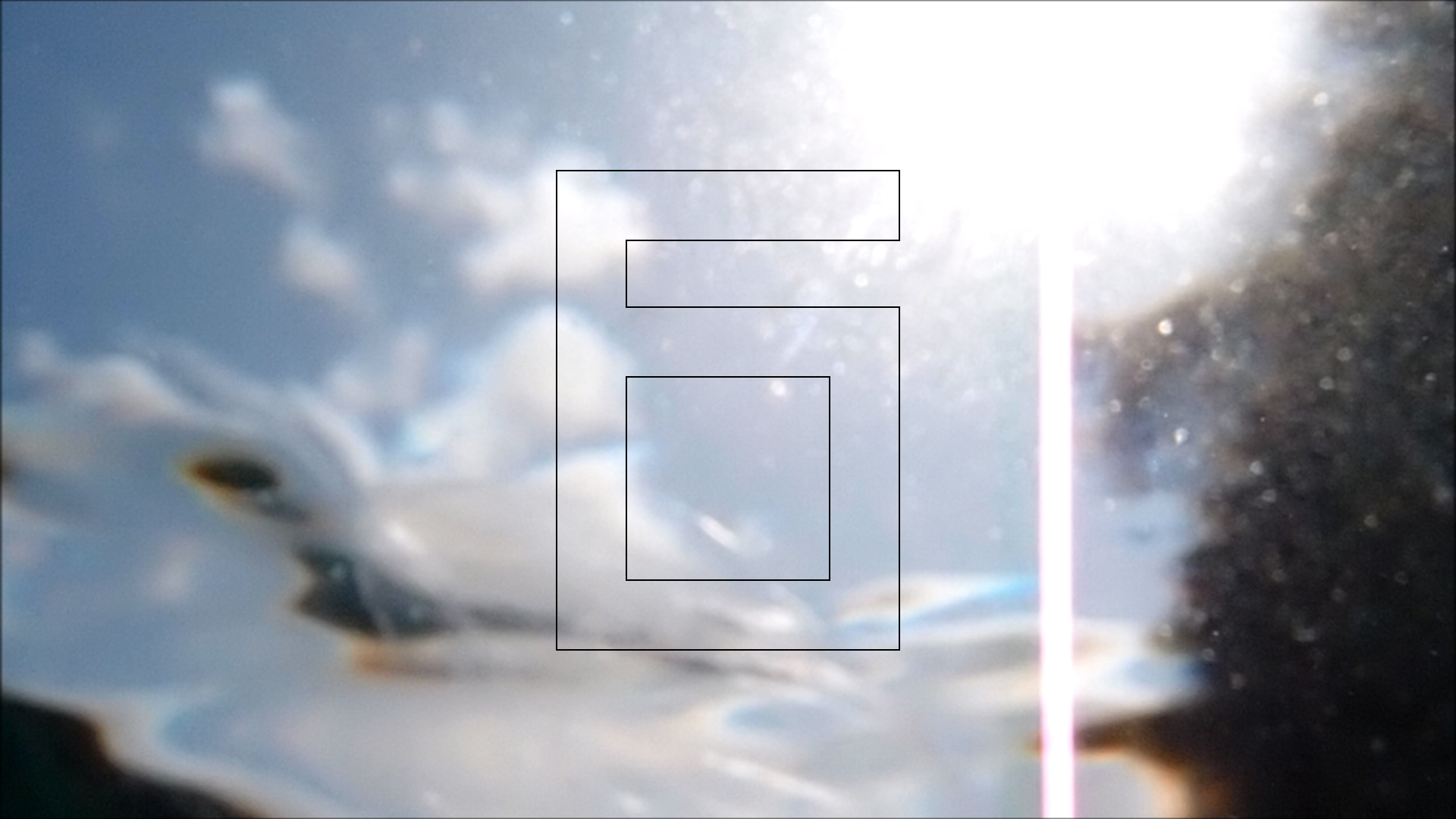 2022-04-14 Am Strand und im Wasser (Quallenvideo, Stills & Numbers) (Typo Grafik, Video)