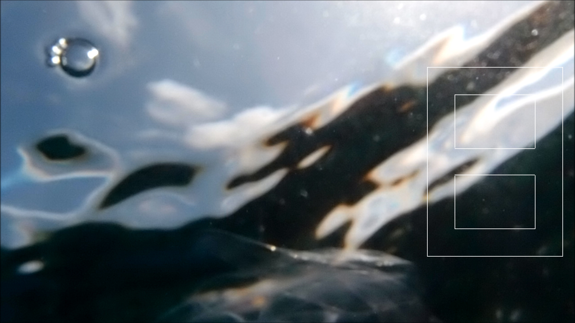 2022-04-14 Am Strand und im Wasser (Quallenvideo, Stills & Numbers) (Typo Grafik, Video)