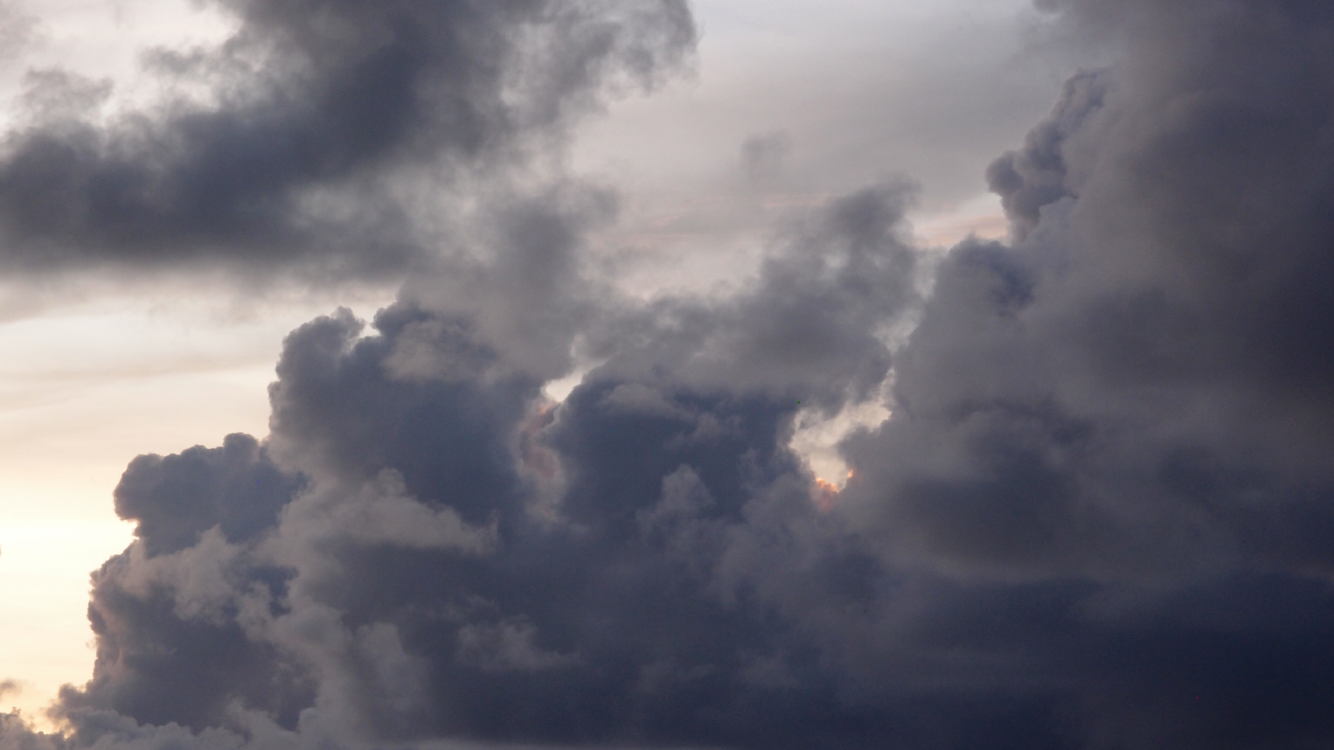2022-10-27 15 Uhr 58 Wolken und Wellen (Foto, Video)