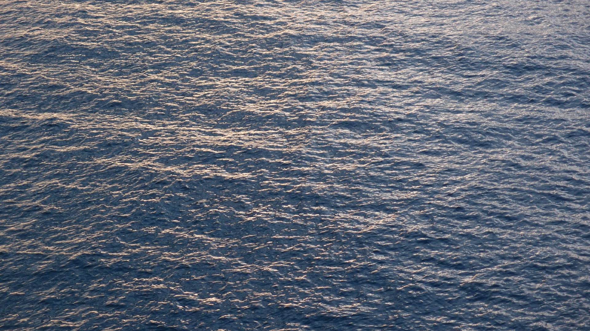 2022-10-27 15 Uhr 58 Wolken und Wellen (Foto, Video)