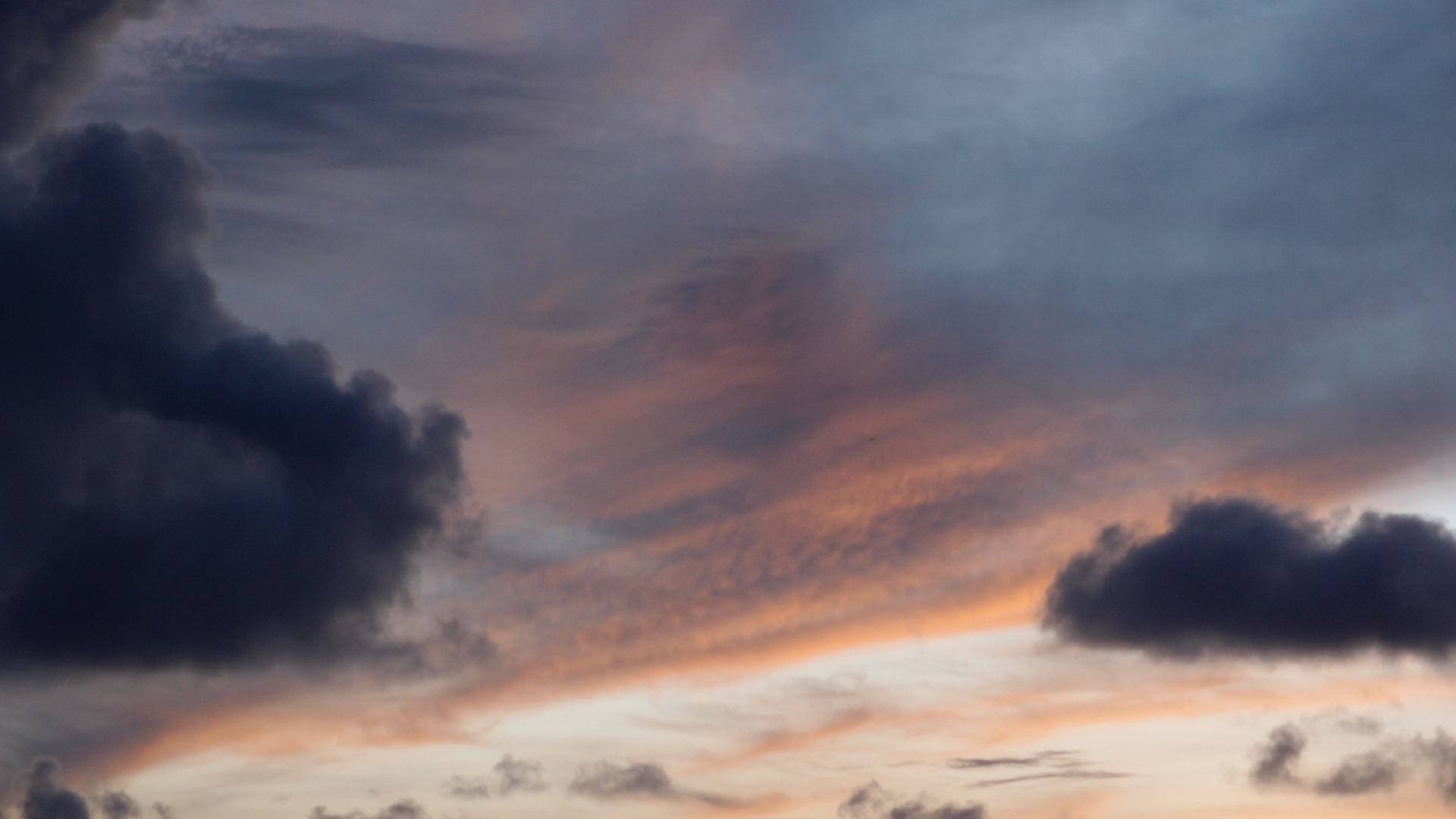2022-10-27 15 Uhr 58 Wolken und Wellen (Foto, Video)