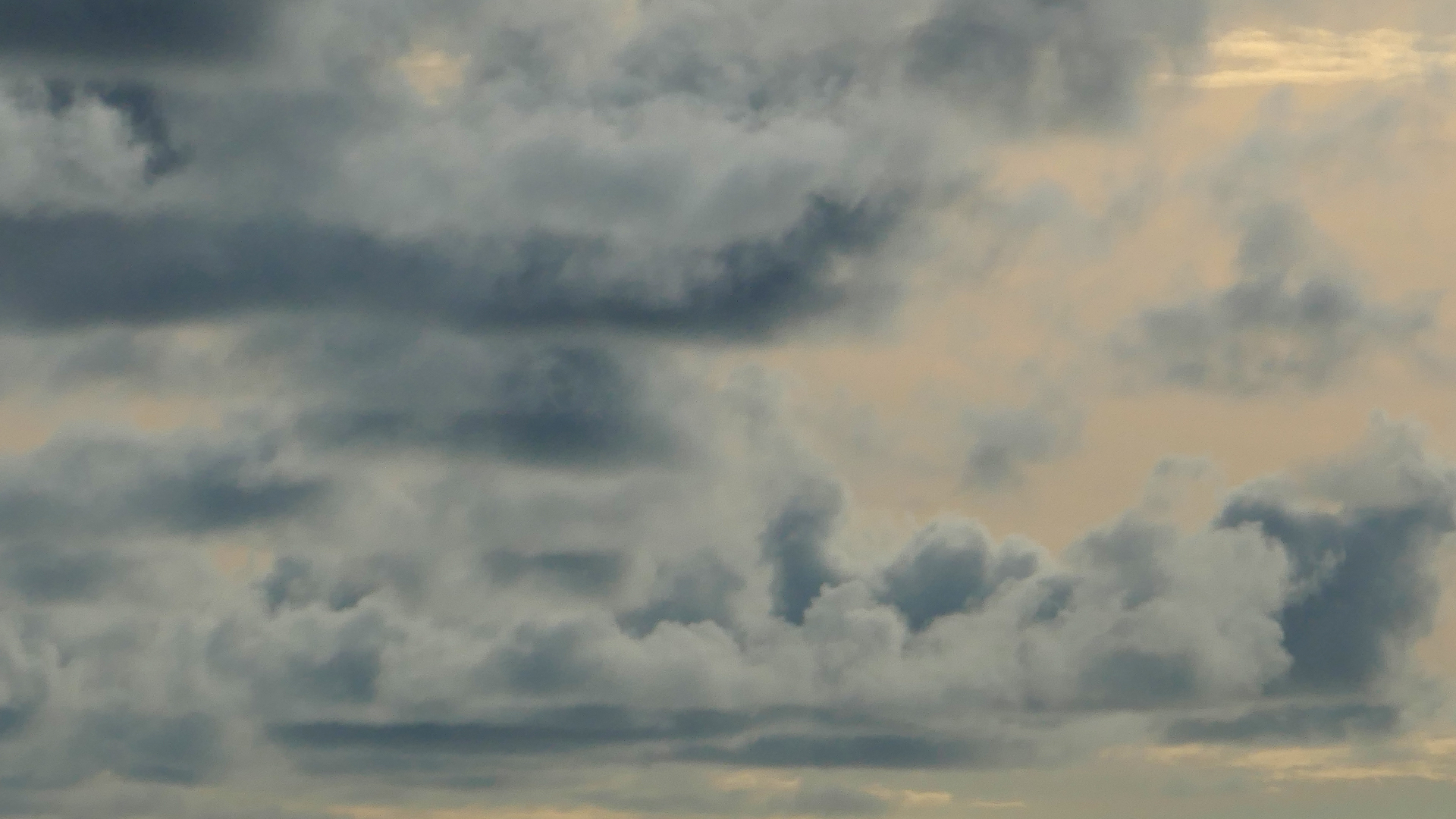 2022-10-27 15 Uhr 58 Wolken und Wellen (Foto, Video)
