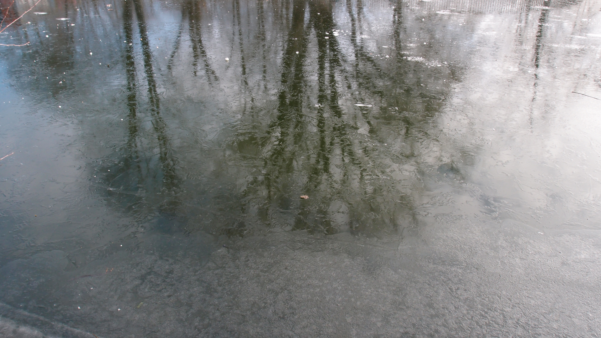 2021-02-02 Wasser in der Sple II, On-Off mit Parameterwechsel (Remix John Cage 'Book Of Music') (Komposition, Remix, Recording, Foto)