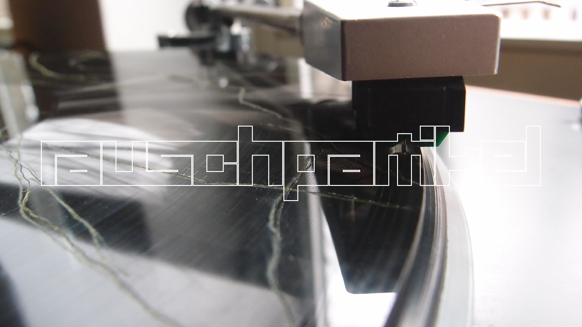 005 Lenco L930 mit Shure N95-3 Nadel