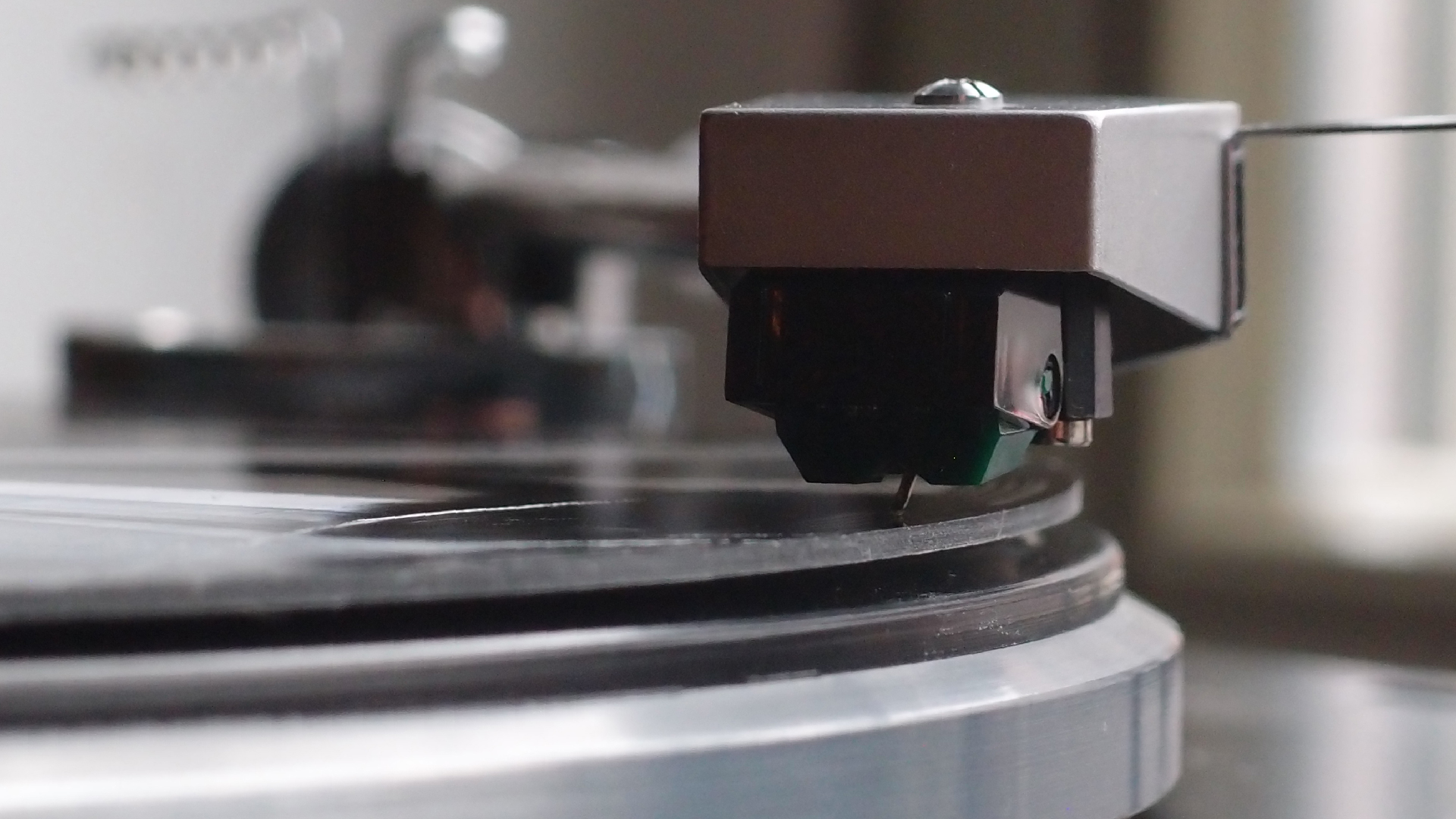 005 Lenco L930 mit Shure N95-3 Nadel